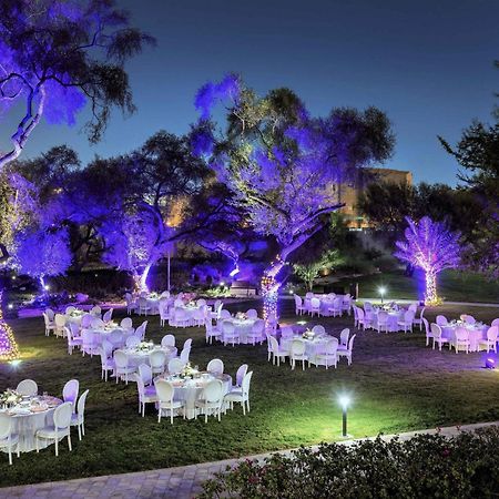 Al Messila, A Luxury Collection Resort & Spa, Doha Exteriör bild The garden at night