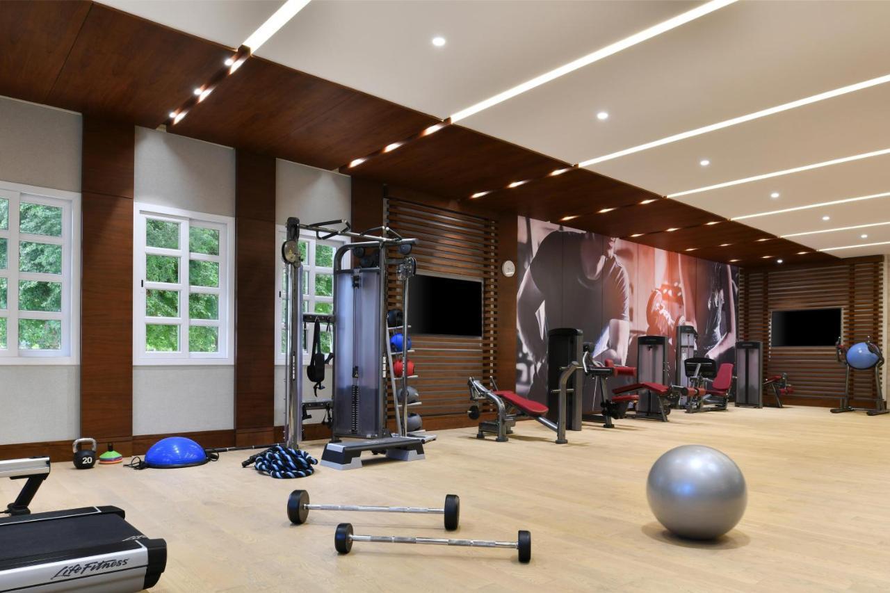 Al Messila, A Luxury Collection Resort & Spa, Doha Exteriör bild The gym at the hotel