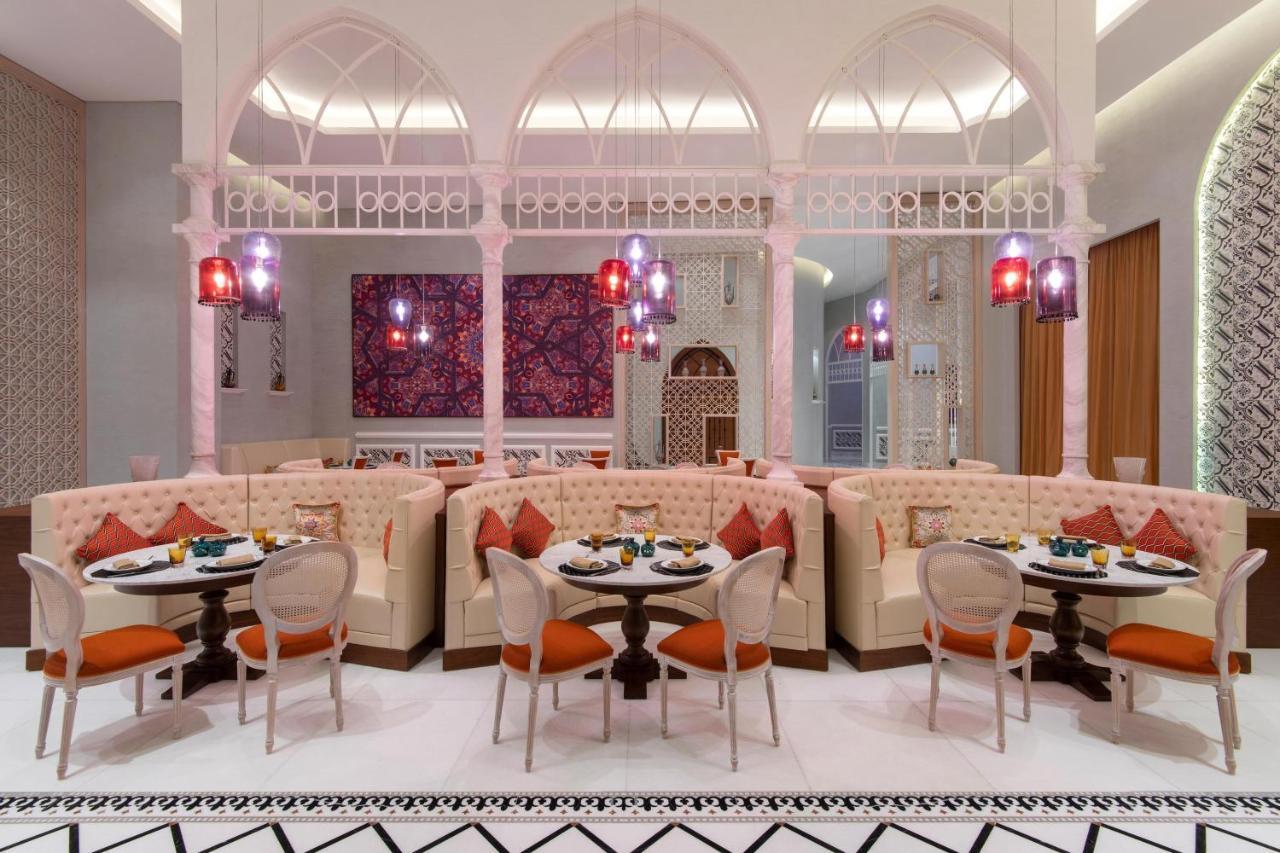 Al Messila, A Luxury Collection Resort & Spa, Doha Exteriör bild The interior of the restaurant