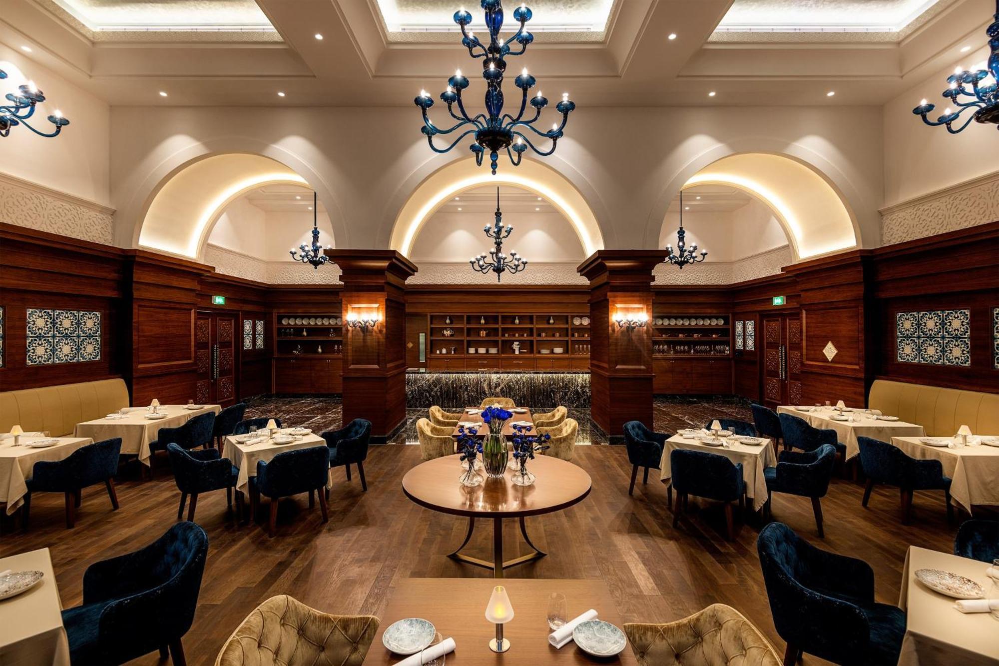 Al Messila, A Luxury Collection Resort & Spa, Doha Exteriör bild The restaurant in 2018